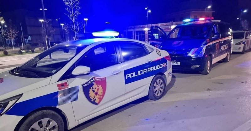 Aksident n&euml; Tiran&euml;, p&euml;rleshje mes t&euml; p&euml;rfshir&euml;ve/