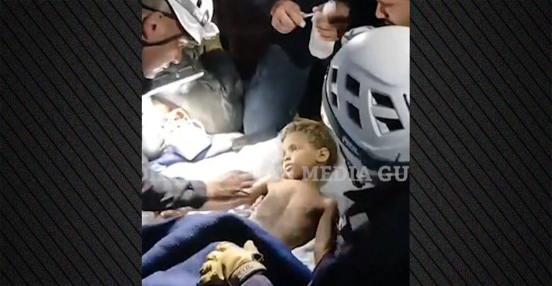 Mrekulli n&euml; Venezuel&euml;/ 3-vje&ccedil;ari nxirret i gjall&euml; nga