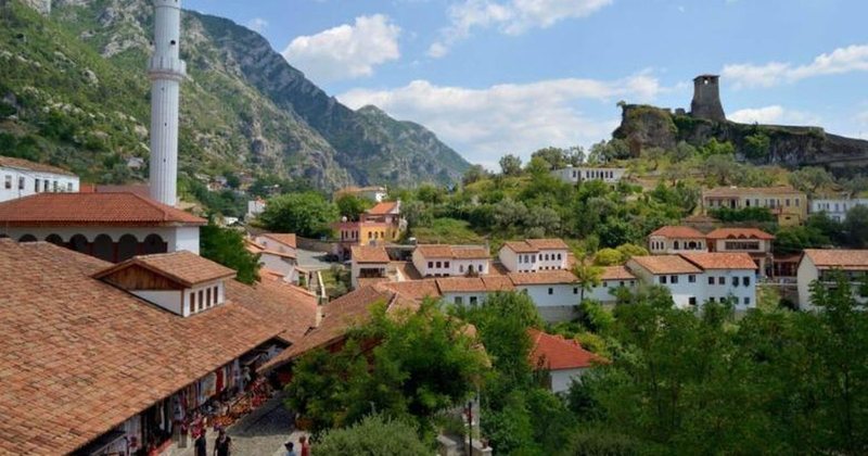 Shifrat e INSTAT/ Tre qytetet me r&euml;nien m&euml; t&euml; fort&euml; t&euml;