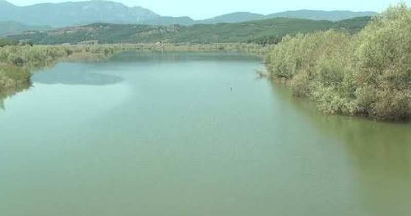 Tragjedi n&euml; Liqenin e Ulz&euml;s/ Gjendet i riu i pajet&euml;, dyshohet se
