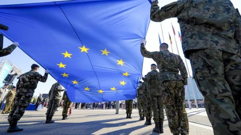 Evropa s&rsquo;mund t&euml; rikuperoj&euml; 30 vite dob&euml;si ushtarake brenda
