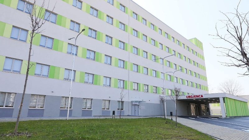 "Fantazma" e Veliajt pushton QSUT! Njer&euml;zit vdesin se s'ka
