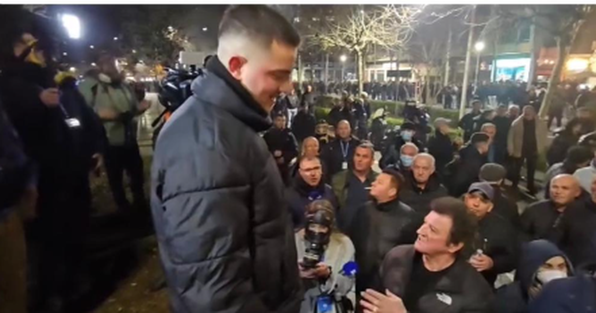 informator-i-policise-ja-kush-eshte-i-riu-qe-provokoi-protestuesit-e-opozites