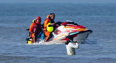 Zbulohet taktika e re! Franca përdor "Jet Ski" për të