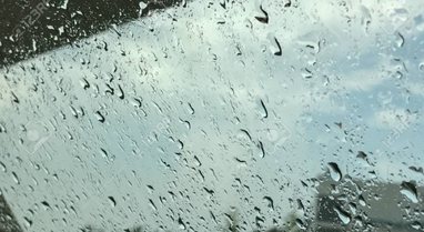 Rikthehen reshjet e shiut, ulen temperaturat, si parashikohet moti sot