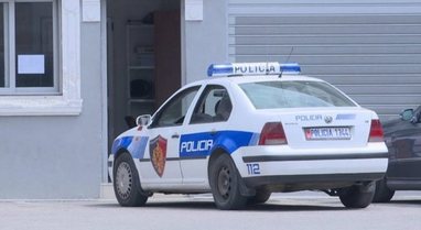 Dyshohet se dhunuan djalin e ish-deputetit të PD në Lundër, dy