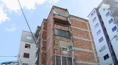 The 7-story building is physically there, but on paper it does not exist! 18