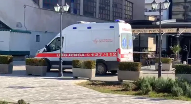 4 ditë pasi ndërhyrjes në një klinikë dentare në