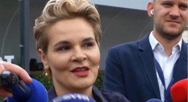 “Karrigia e Parlamentit s’është e Monikës!”,