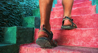 The benefits of climbing stairs, the simple activity that improves the brain and