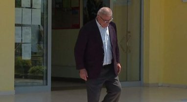 Maturanti 74-vjeçar merr diplomën e maturës, ja nota që