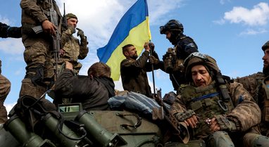 SHBA-ja pezullon disa ndihma ushtarake për Ukrainën
