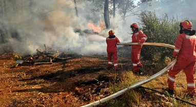 Alarmi i zjarreve në vend, 6 vatra ende aktive, si paraqitet situata deri