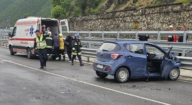 Mjeti del nga rruga, humb jetën shoferi në Kukës