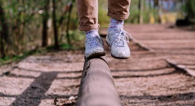 Sa sekonda mund të qëndroni në një këmbë? Testi