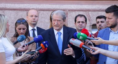 Berisha pas takimit me Komisionin e Venecias: Qeveria p&euml;rdori buxhetin