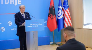 Berisha akuzon qeverin&euml; p&euml;r ADS: Rama ka hequr kufijt&euml; e