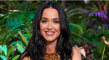 Katy Perry performon n&euml; &ldquo;Sunny Hill Festival&rdquo;, artistja