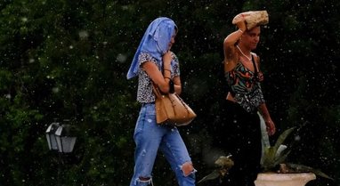 Moti i keq p&euml;rfshin disa rajone t&euml; Greqis&euml;, autoritetet apel