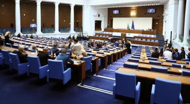 Pse Bullgaria ndaloi furnizimin me arm&euml; t&euml; Ukrain&euml;s?