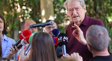 Takimi i Arub&euml;s/ Berisha: Spanjoll&euml;t soll&euml;n dosjen, por Dumani