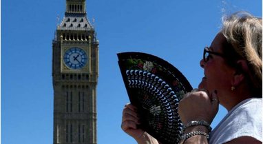 How to stay safe while traveling in extreme heat