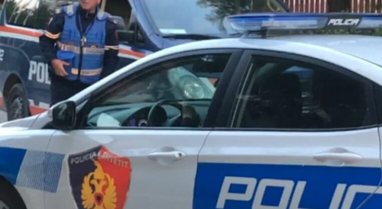 Trondit&euml;se n&euml; Prrenjas/ 69-vje&ccedil;ari i v&euml; flak&euml;n