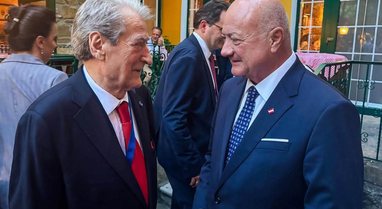 "A short and cordial conversation", Berisha meets the Chancellor of