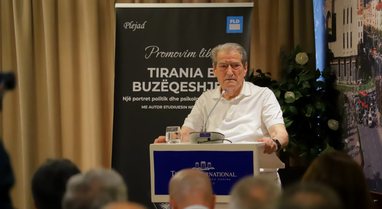 Berisha at the promotion of the book "The Tyranny of Smiles": Rama has