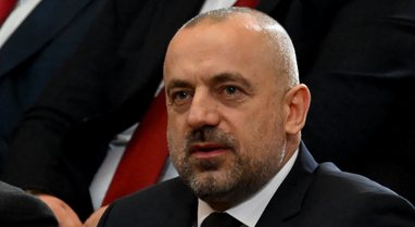Kosova lëshon fletarrestim ndaj Radoçiqit për krime lufte