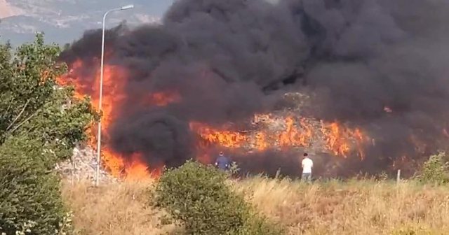 Mali i Dukatit prej 6 ditësh në flakë, banorët