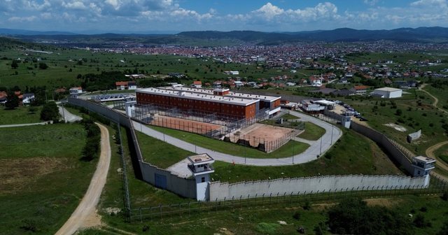 Të burgosurit e parë nga Danimarka pritet të arrijnë në