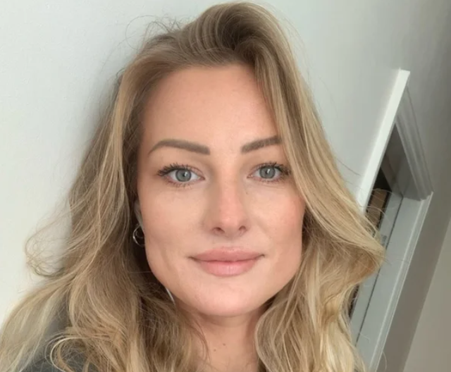 Fallen in England, 32-year-old woman dies after falling from parachute