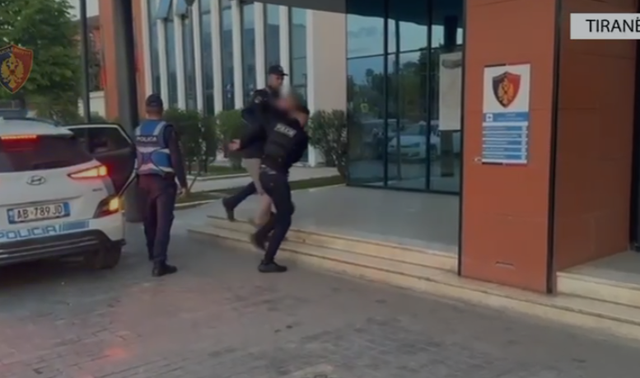 37-year-old man arrested in Astir for carrying a pistol with cartridges in his