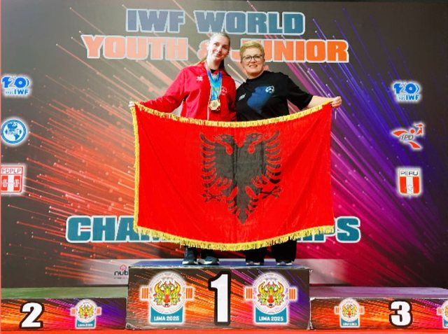 Begaj congratulates the young Albanian weightlifter: Proud of Enkileda's