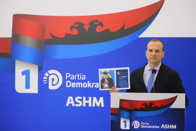 SP 'steals' the logo of the European Political Community, DP: EU