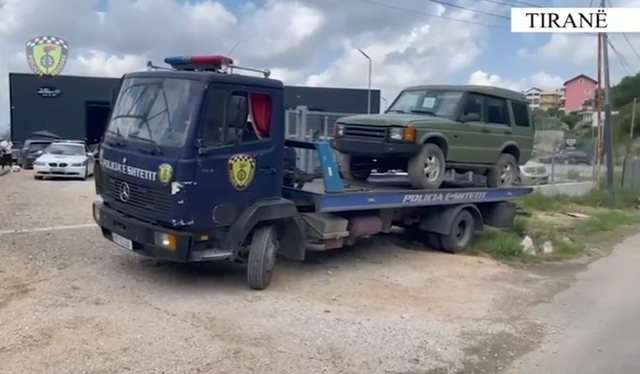 “Giro d’Italia”, Policia Rrugore heq me karrotrec mjetet e