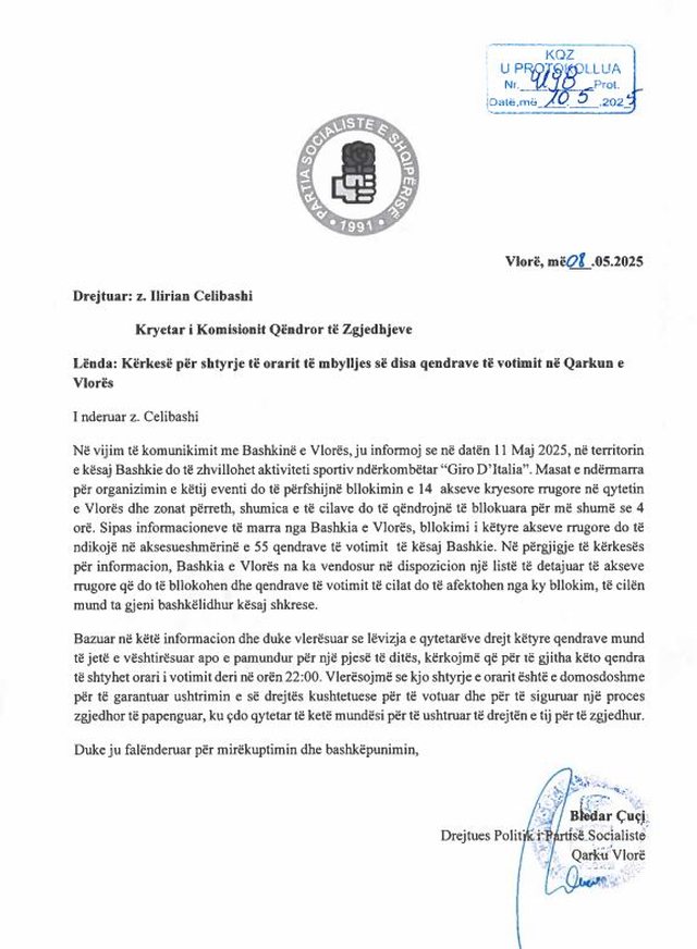 Why does the Socialist Party request the extension of voting hours in Vlora