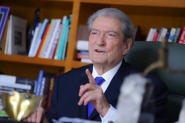 Berisha denoncon blerjen e votave nga Vullnet Sinaj: Dënoj krimin e tij