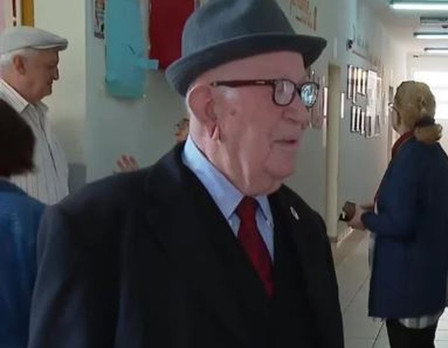 100-year-old votes in Tirana: I have been voting since 1946