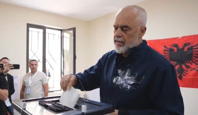 Edi Rama voton në Surrel: Të presim çfarë do të