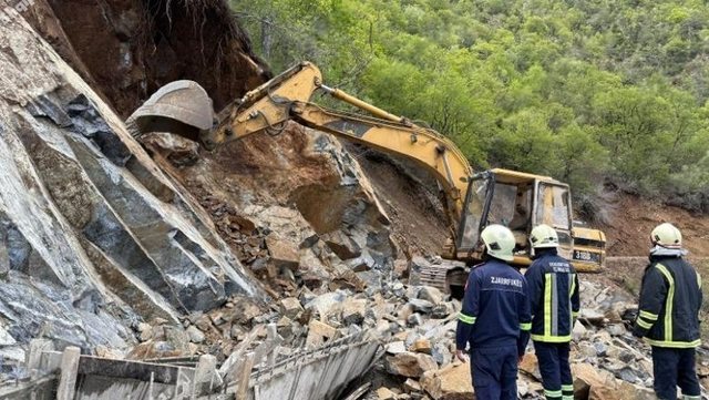 2 viktima nga rrëshqitja e dheut në kantierin e ndërtimit në