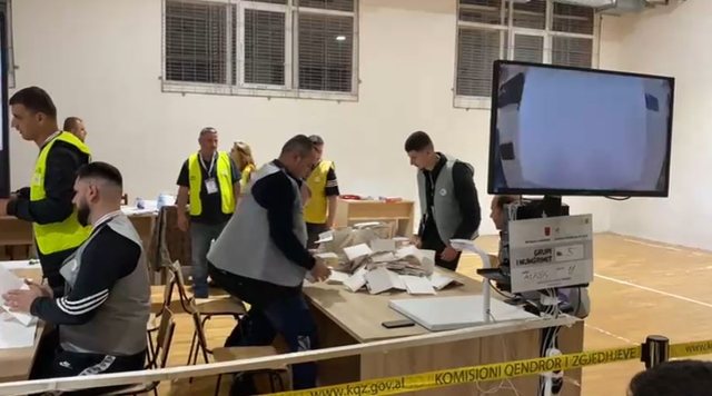 Hapen 6 kutitë e para për numërim në Kukës