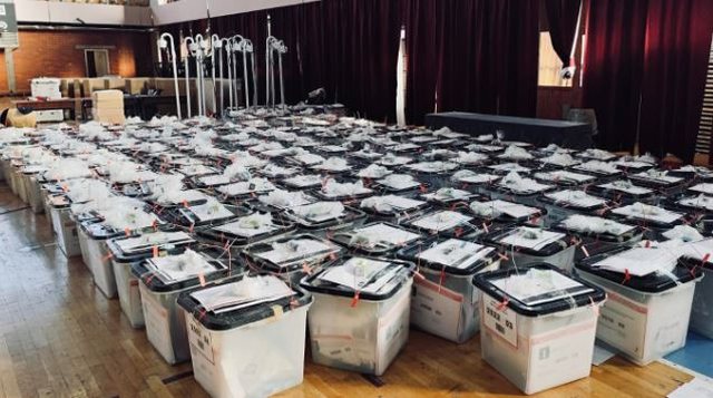 Over 17% of ballot boxes counted, who is leading?