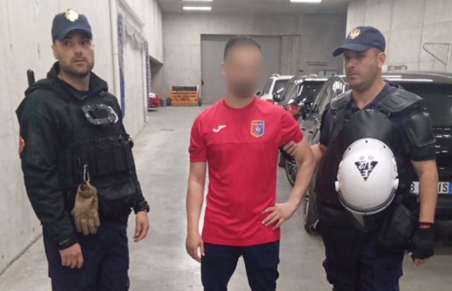 Vllaznia team 'doctor' arrested, dozens of fireworks found in his bag