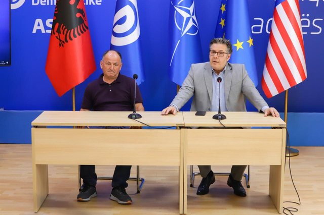 ‘500 mijë lekë për 5 vota’! Kërcënohet