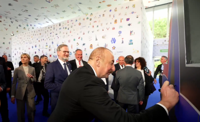 Rama 'detyron' liderët evropianë të firmosin yllin e