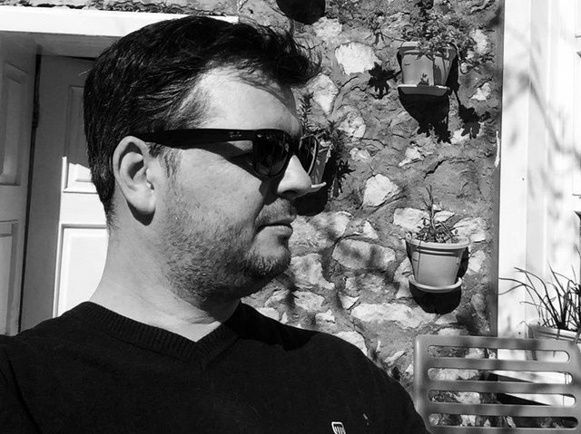 “Shtëpia e shqiptarit është e Zotit dhe e mikut”. Po