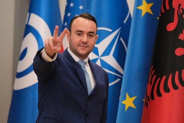 Reagimi i gazetares, Balliu e falënderon: Vazhdojmë me denoncimet e