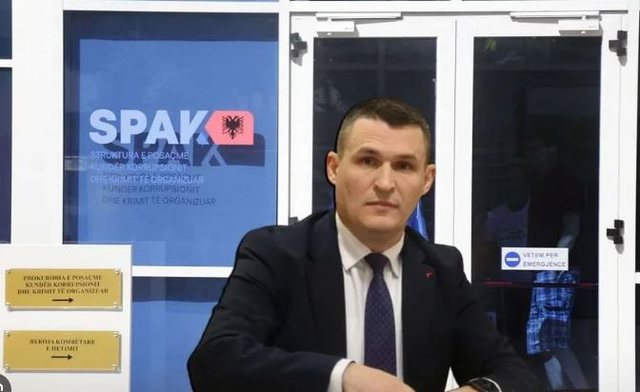 Vjedhjet dhe abuzimet më të mëdha në 100 e kusur vite shtet